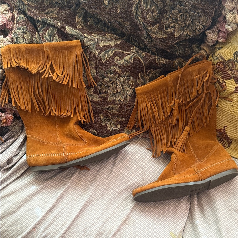 Minnetonka Women's Double Fringe Suede Boots - Cognac